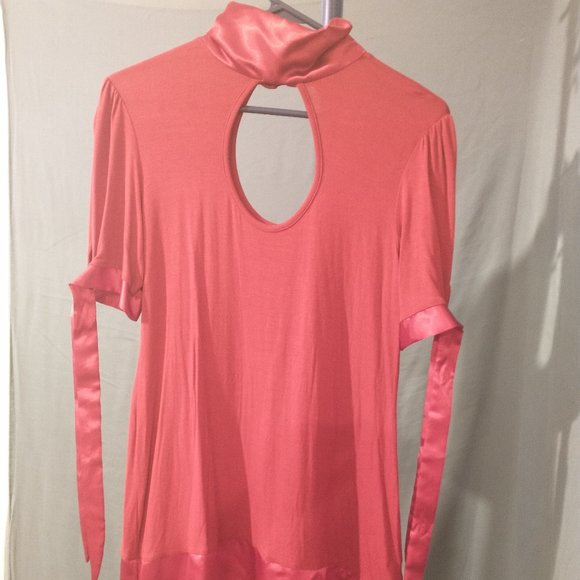 Top - Picture 2 of 2